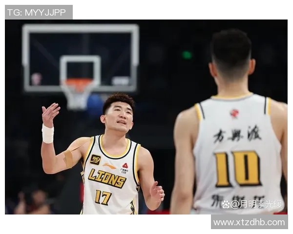 2013年CBA精彩对决北京队与青岛队激烈碰撞展现篮球魅力与团队精神